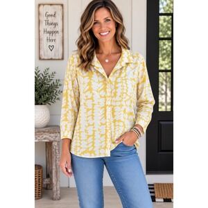 Chicos Yellow Leaf Print Button Down Shirt Size 3 US 16 Cotton Stretch Workwear